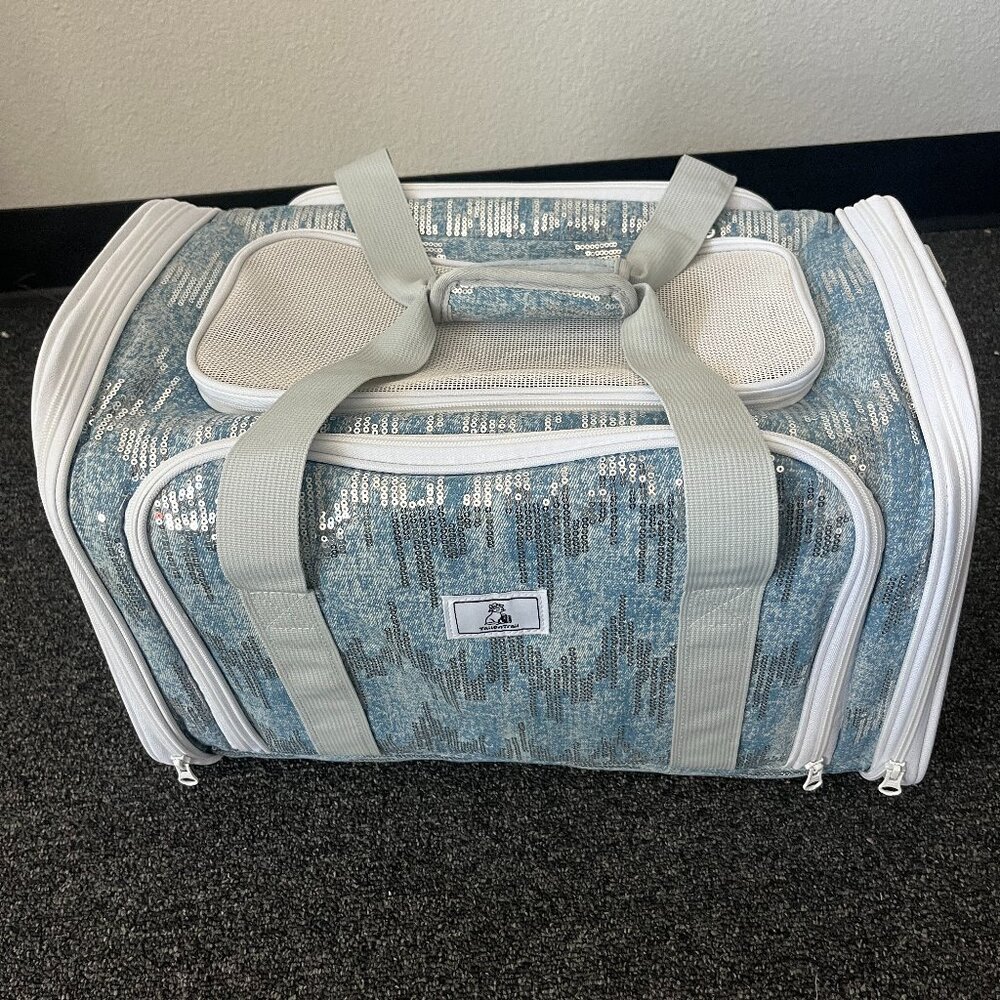 Large cat carrier pet carrier dog carrier